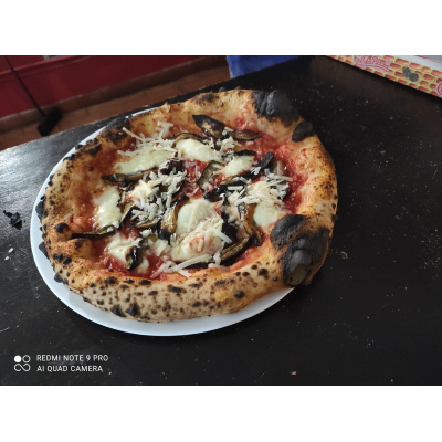 Pizza Melanzane e Grana