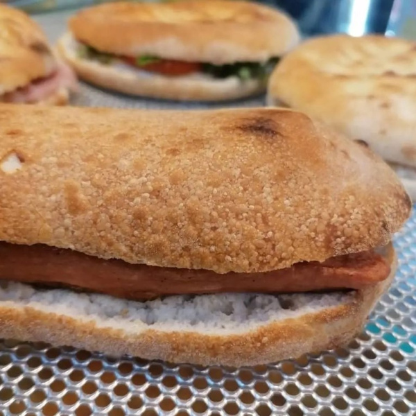 Hot Dog con panino di nostra produzione