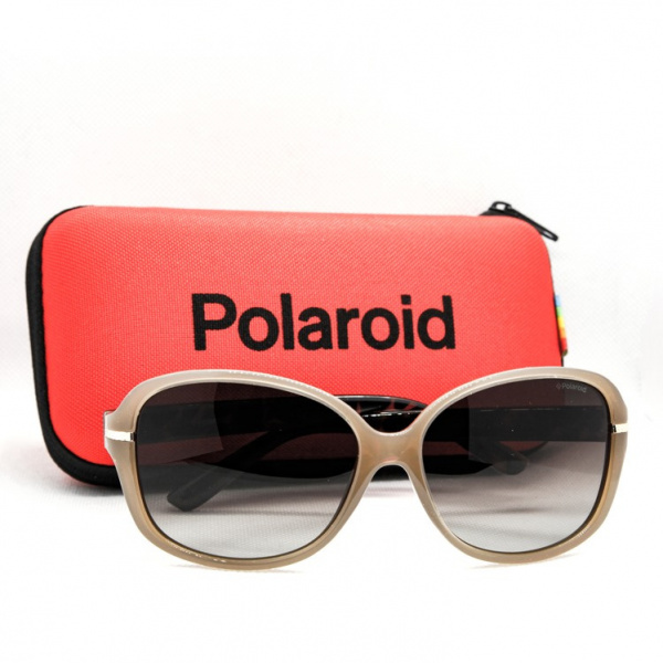 POLAROID - Nuova collezione occhiali da sole con LENTI POLARIZZATE