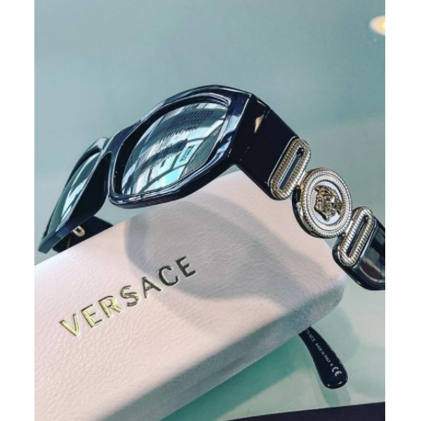 @versace
#versaceeyewear